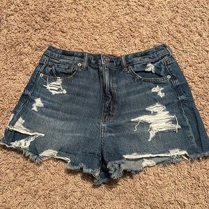 Size 8 American Eagle Mom Shorts